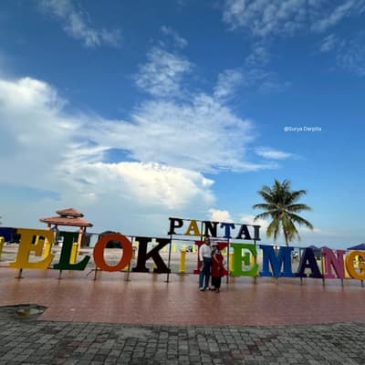 pantai teluk kemang